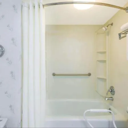 Ashland Studio Inn Richmond North Near Kings Dominion -Listing Partner Exterior photo